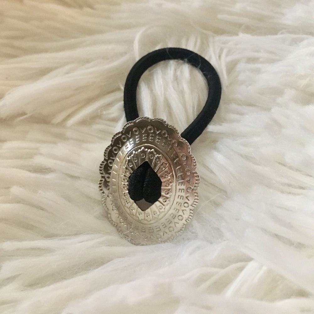 Tiny Concho Hair Tie